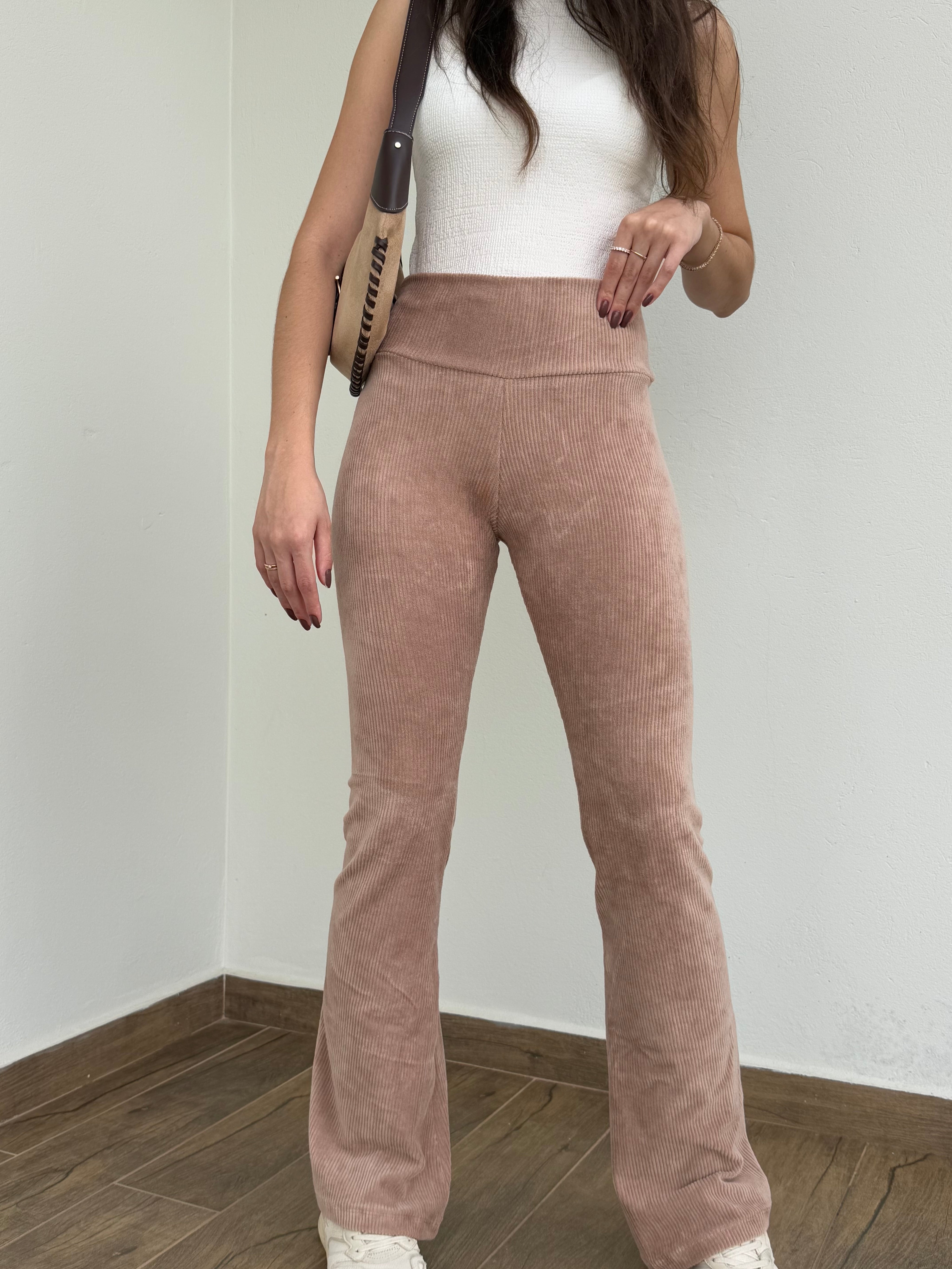 Calça Veludo Bailarina Caramelo