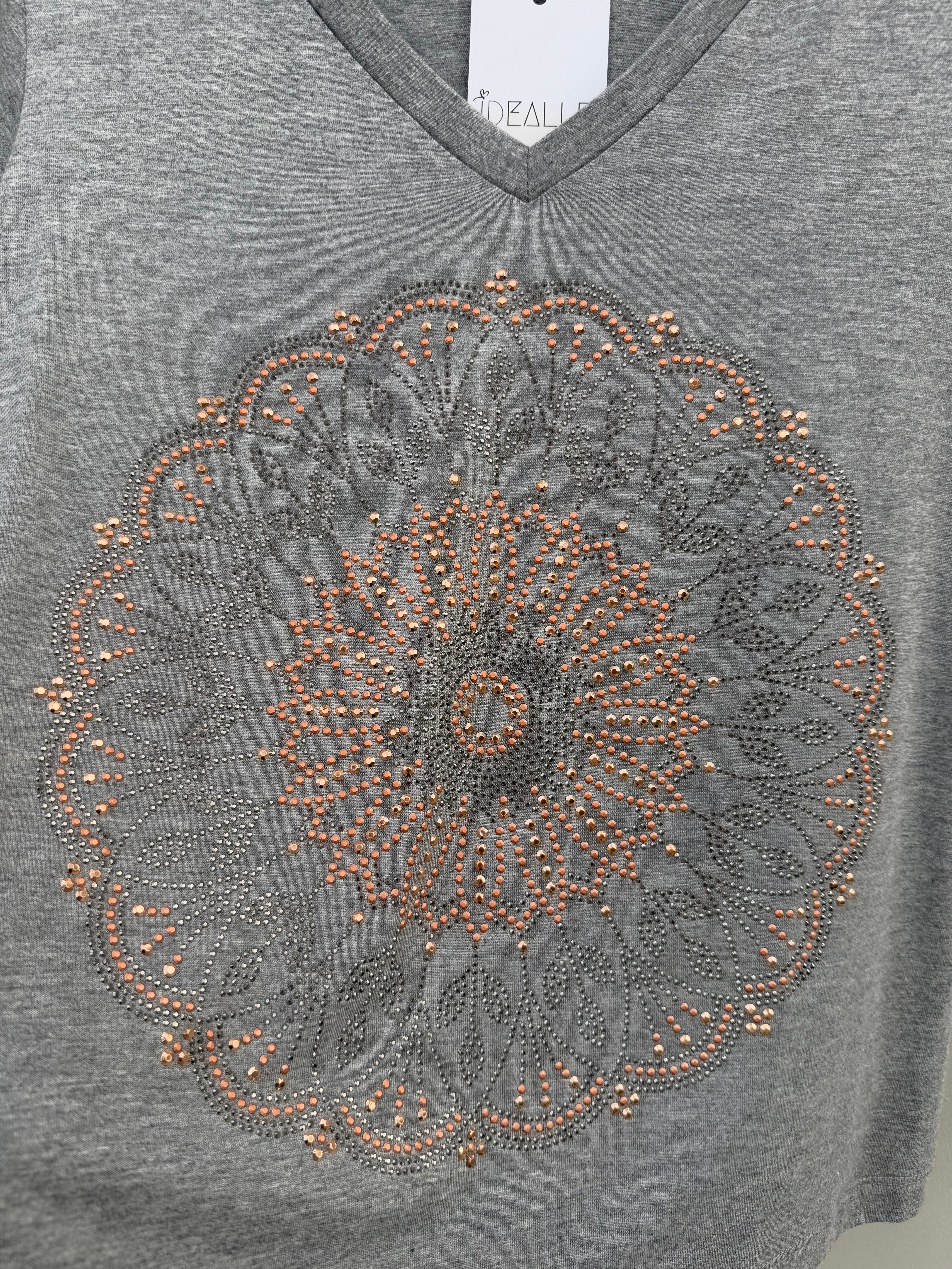 T-Shirt Mandala Cinza