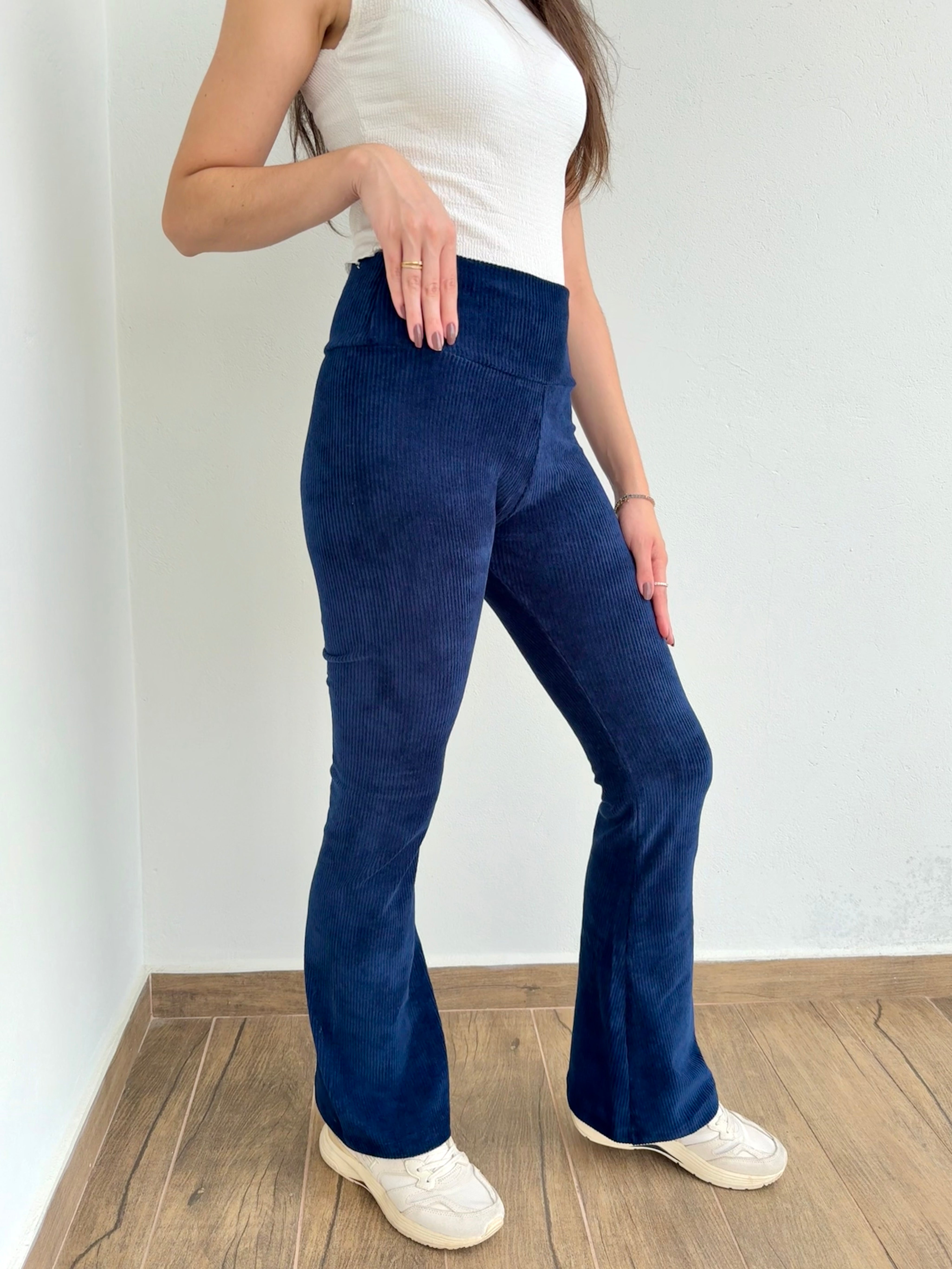 Calça Veludo Bailarina Azul