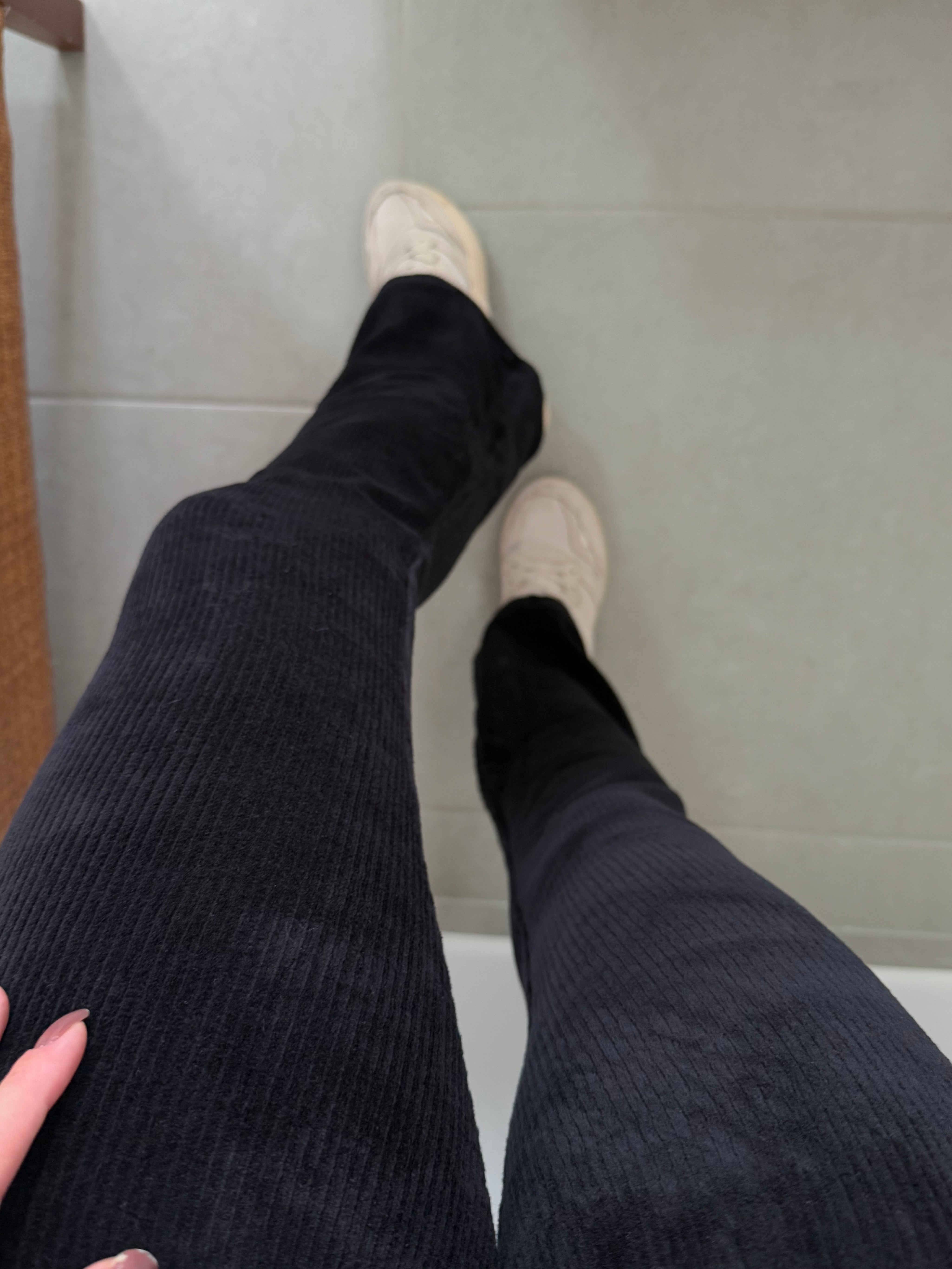 Calça Veludo Bailarina Preta