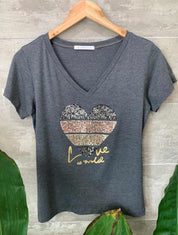 T-Shirt Esmeralda Cinza