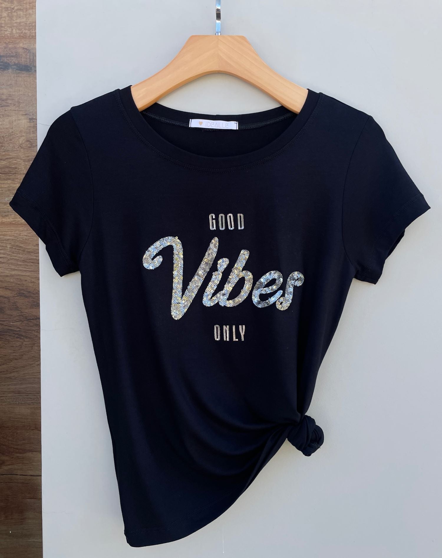t_shirt_vibes_403_1_6b74c6d3685f1fd8cad2e6c3368f04a4.jpg